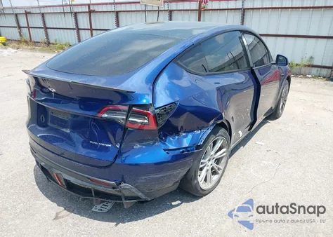 2023 Tesla Model Y Awd/Long Range Dual Motor All-Wheel Drive z USA, uszkodzony, nr VIN 7SAYGDEE7PA162360